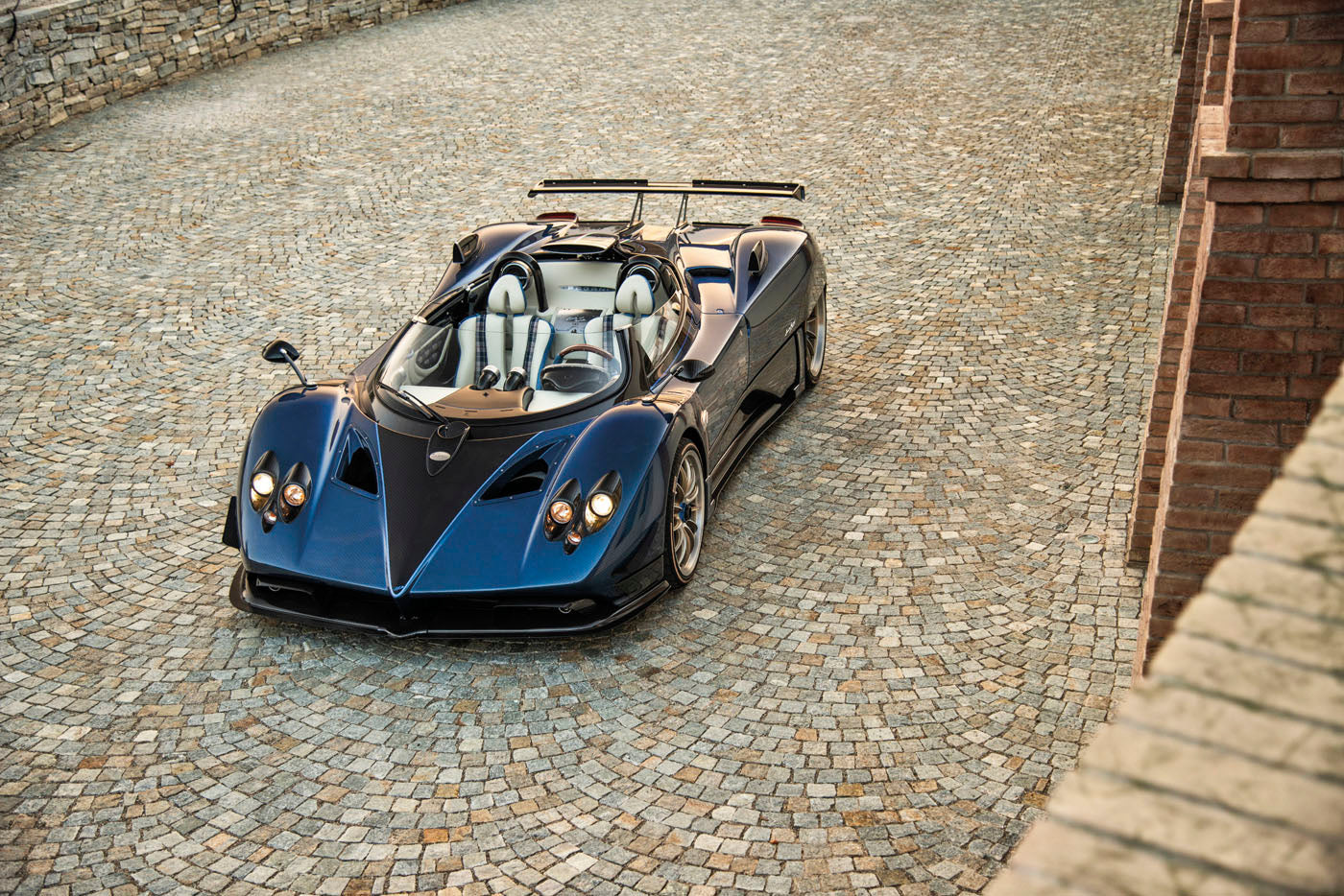 Pagani Will Bring The $15 Million Zonda HP Barchetta To The