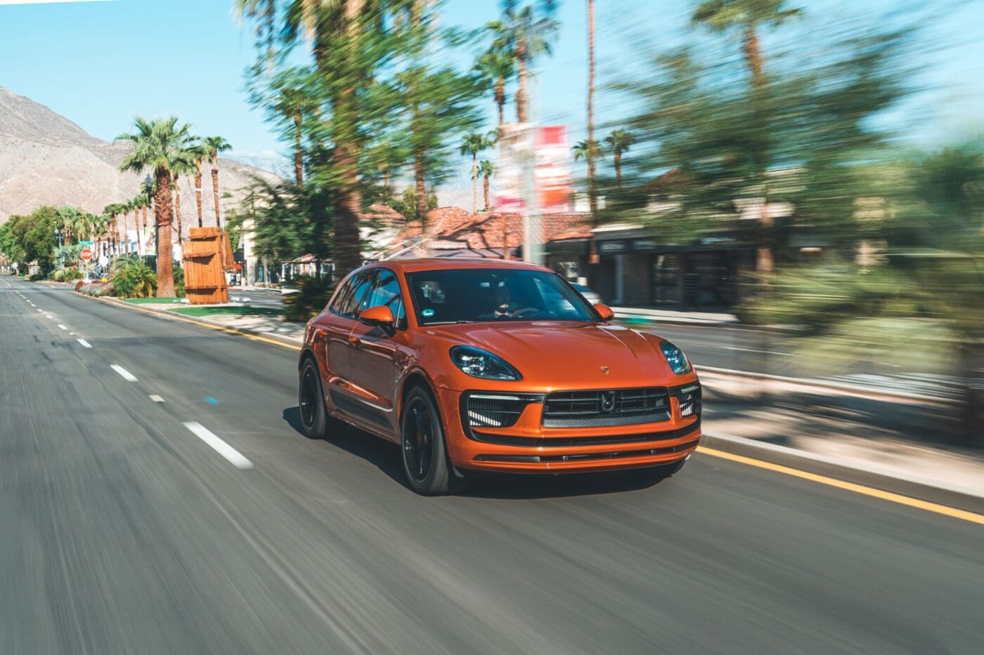 Papaya Metallic Macan S086 MA902589