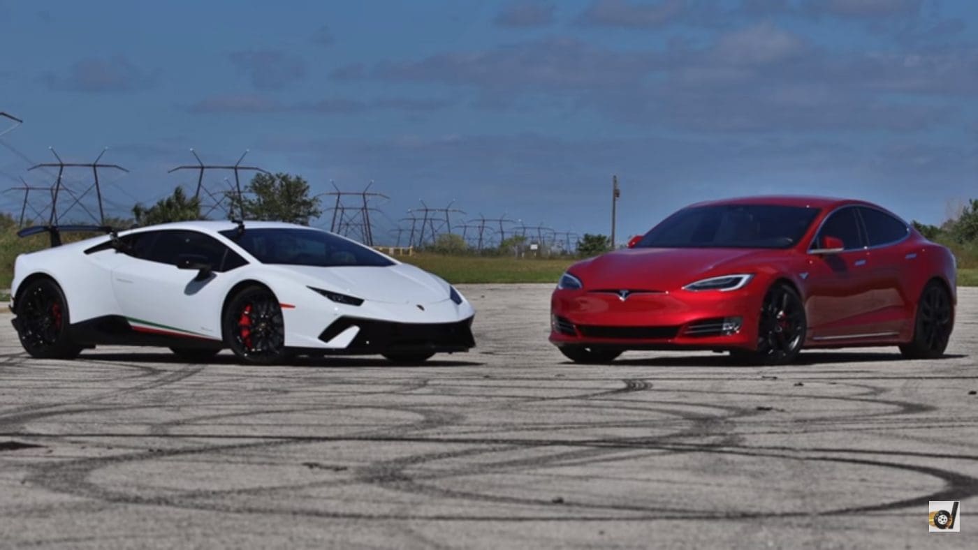 Performante vs Tesla