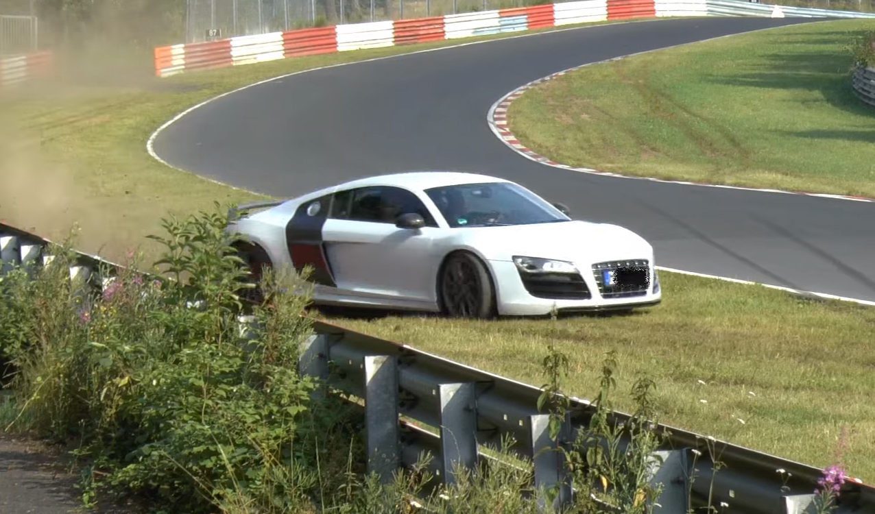 R8 Crash