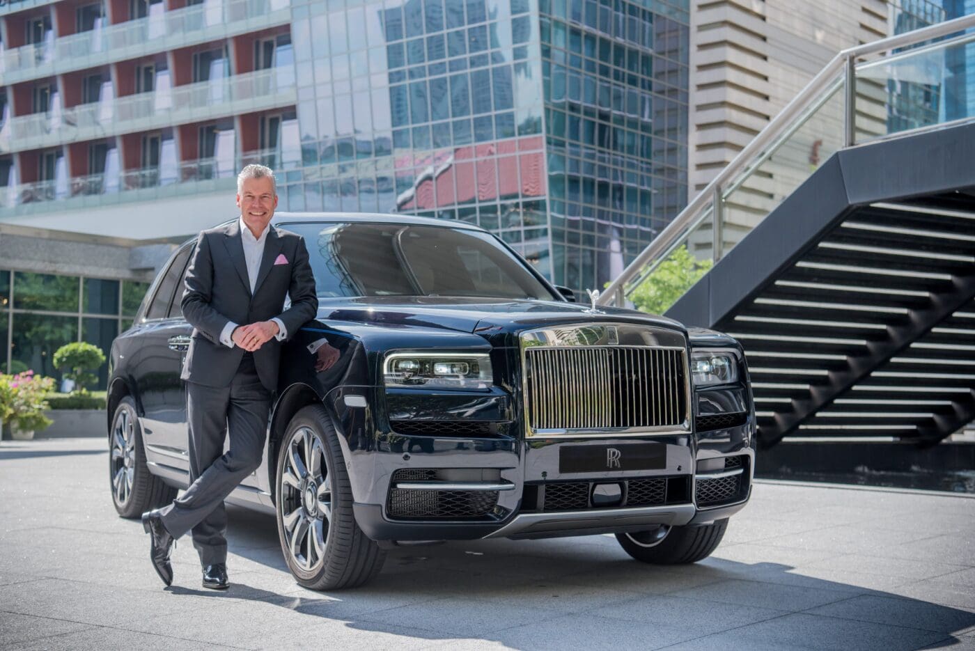 Rolls Royce Record sales (7)
