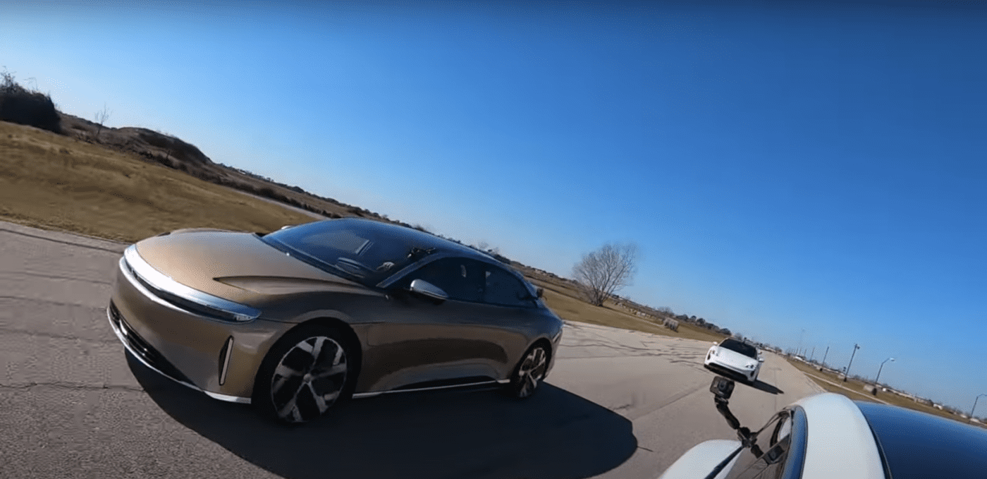 Tesla Model S Plaid and Lucid Air Dream Edition P Duke It Out On Drag Strip