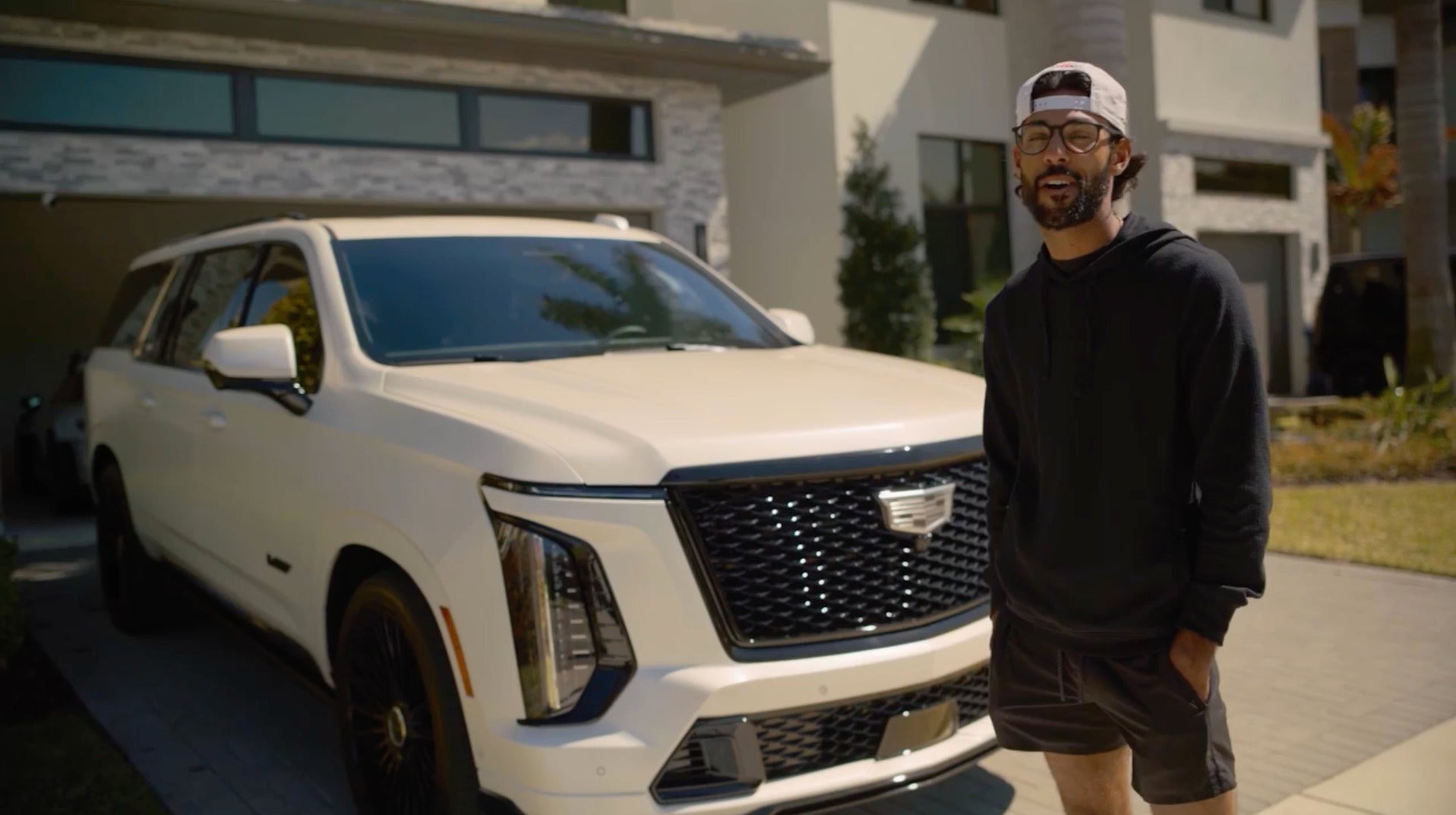 24-Year-Old PGA Pro's Perfect Three Car Solution