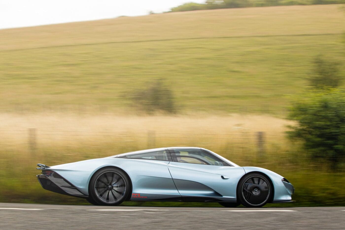 Small-12152-McLaren-Speedtail