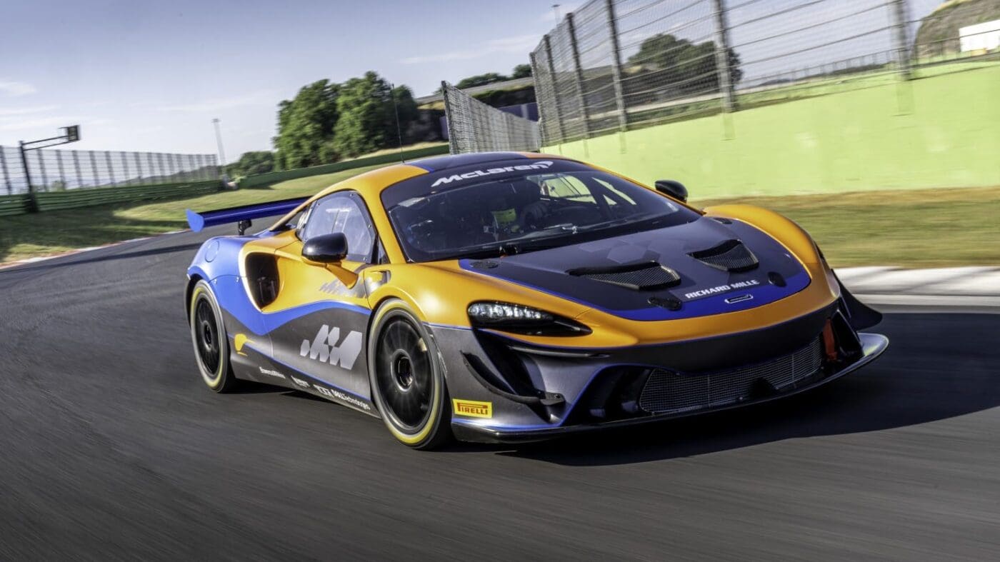 Small 14343 McLarenArturaGT4