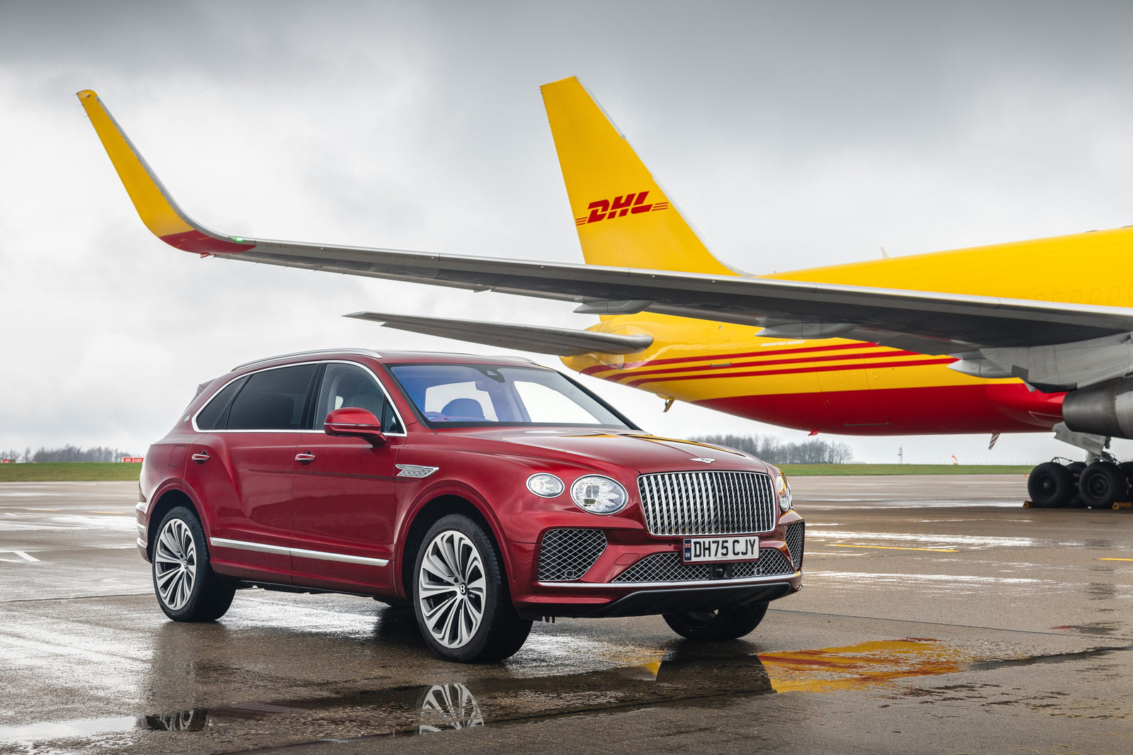 Bentley Commits to 100% Sustainable Aviation Fuel for Global Airfreight
