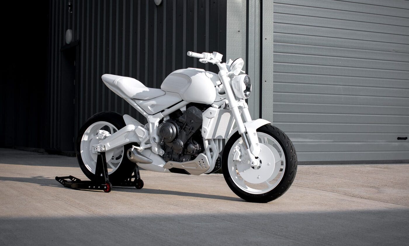 TRIUMPH_TRIDENT_GE_HR-4793