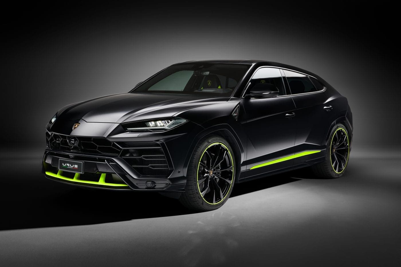 Urus Graphite (4)