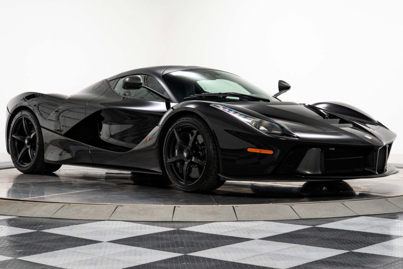 Used-2015-Ferrari-LaFerrari-1592842800