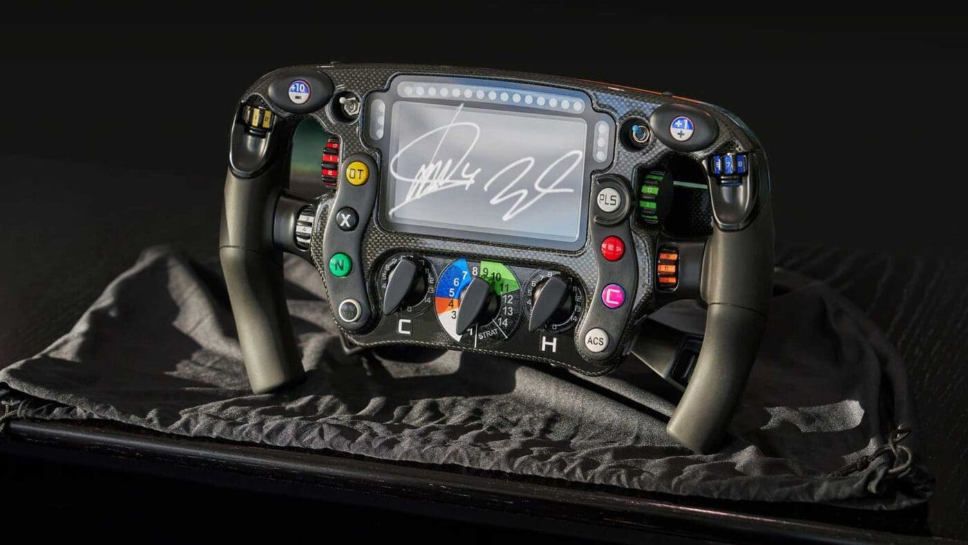amalgam mclaren mcl36 steering wheel signature edition.jpg