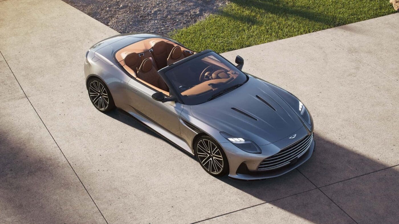 aston martin db12 volante salon prive.jpg