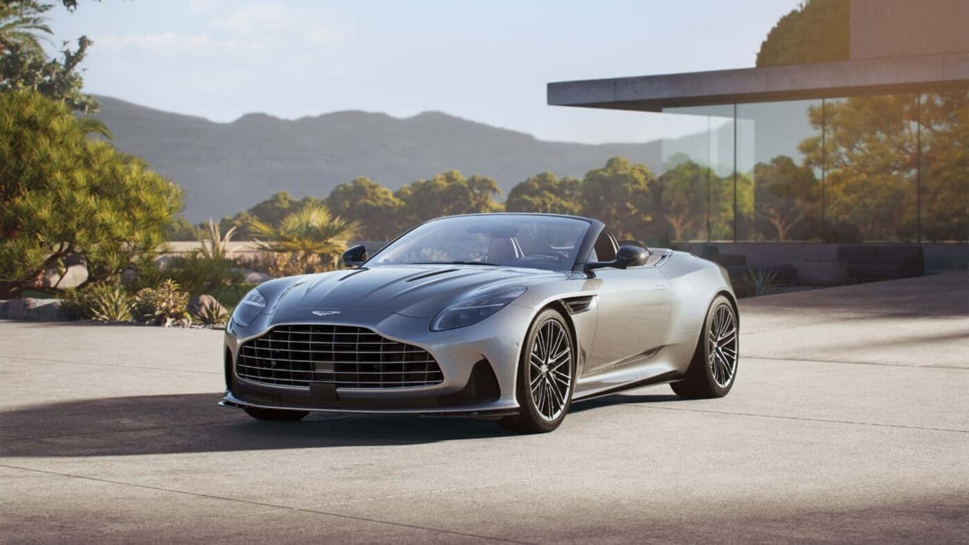 aston martin db12 volante 1.jpg