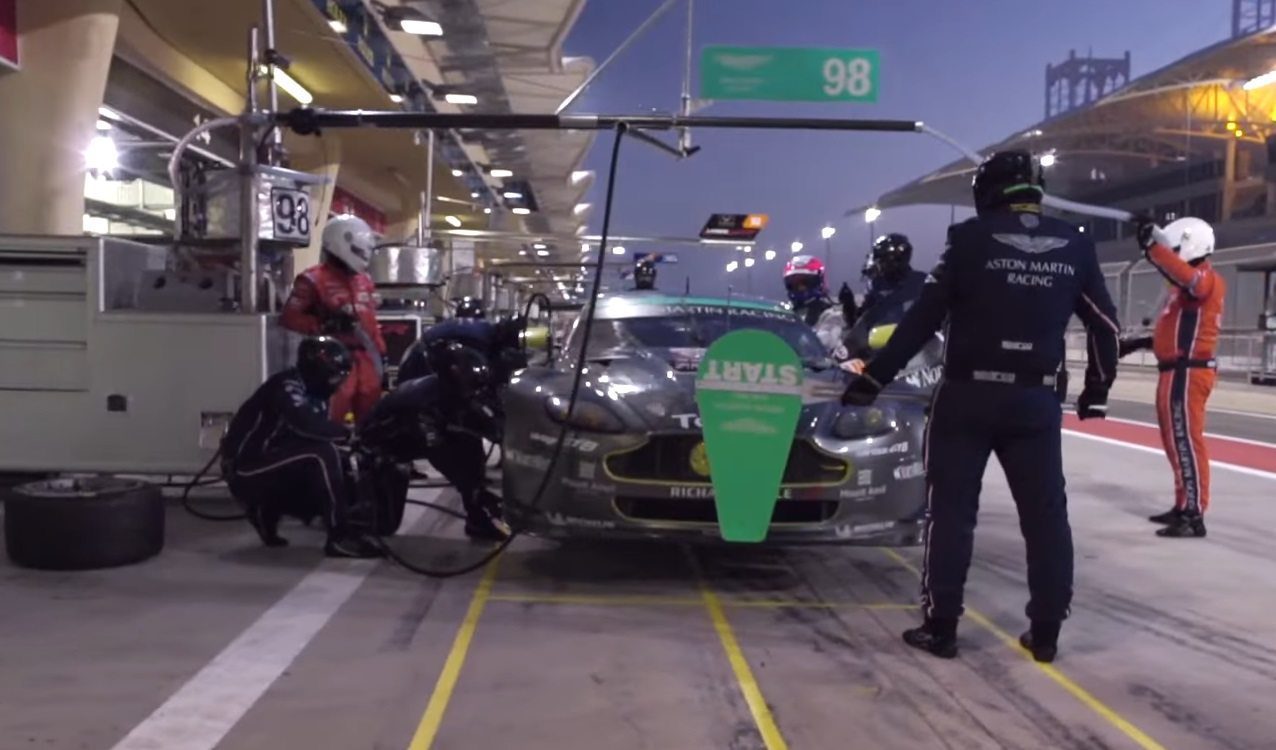 aston-martin-mannequin-11212016