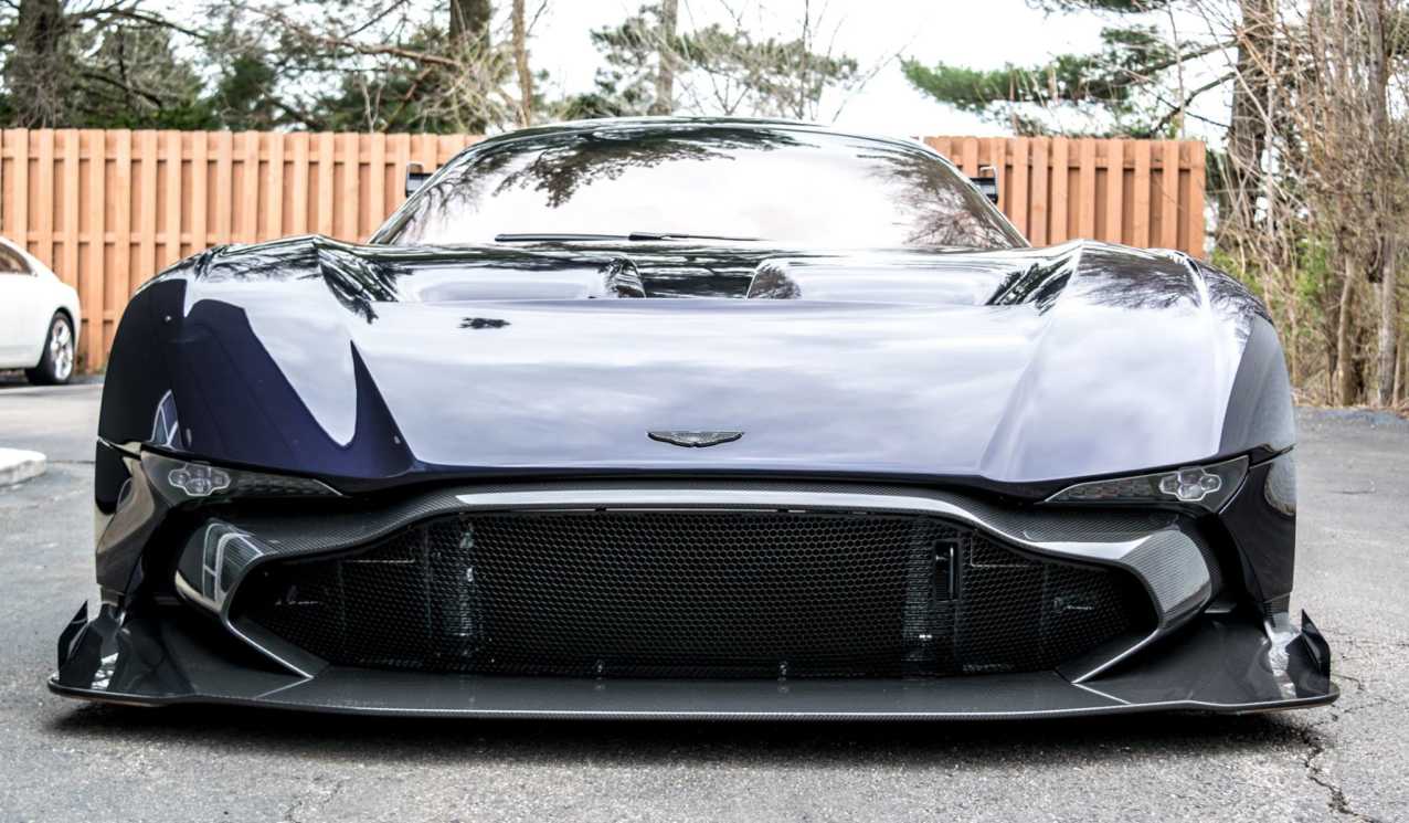 aston-martin-vulcan-purple-41816 (3)