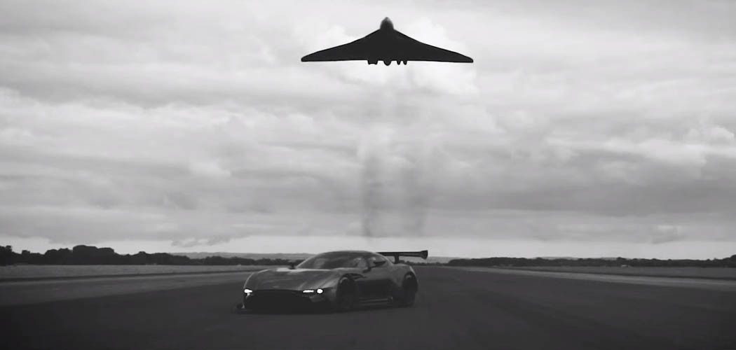 astonmartin-vulcan-vulcanjet-100515-feature