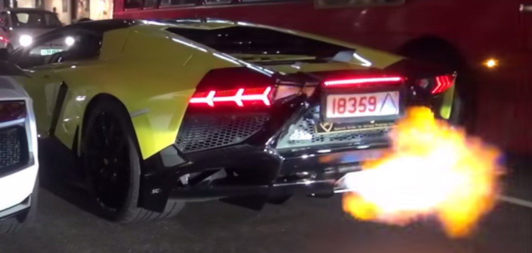 aventador-flames