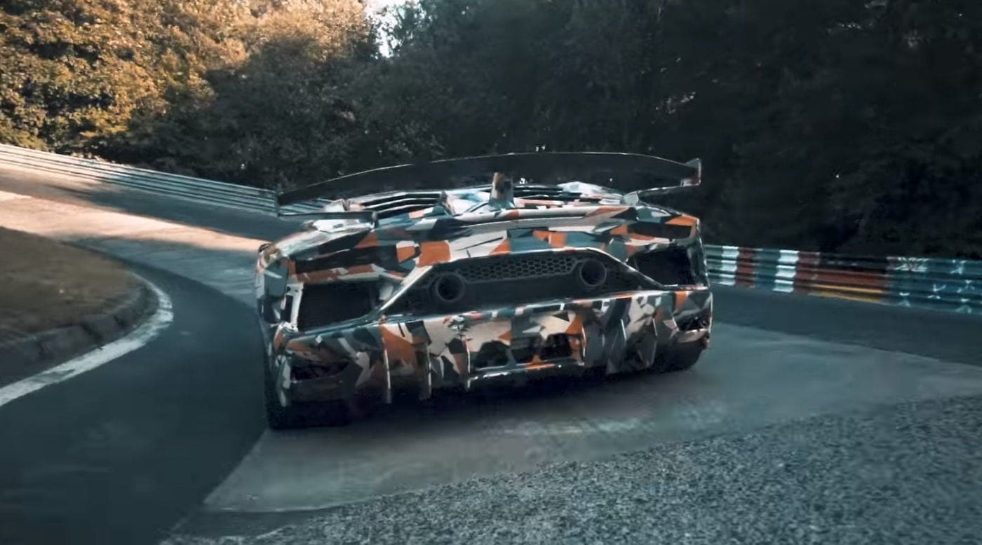 aventador_svj_rear