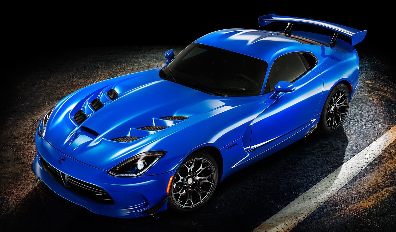 blue-dodge-viper-113016