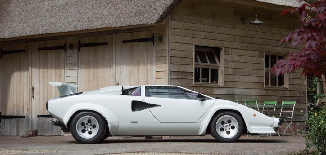 countach-chasvideo-feature