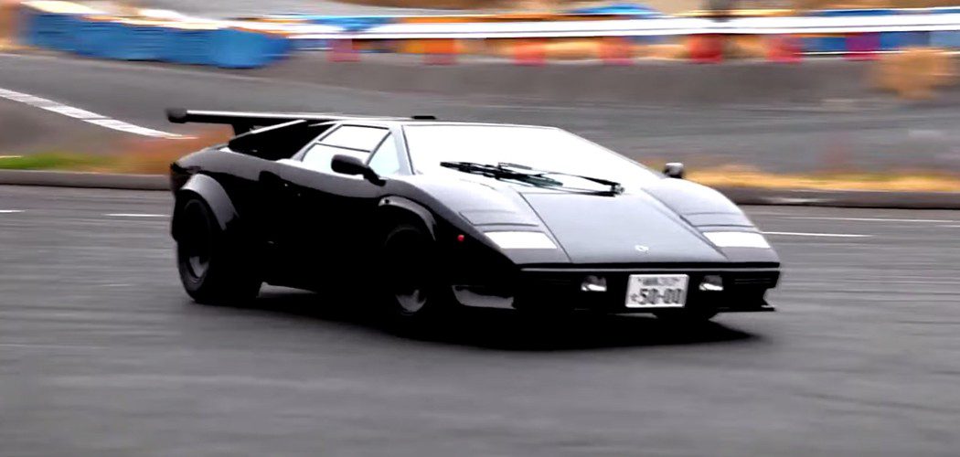 countach_drift