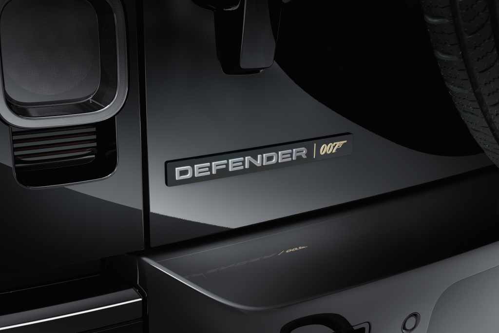 defender 007