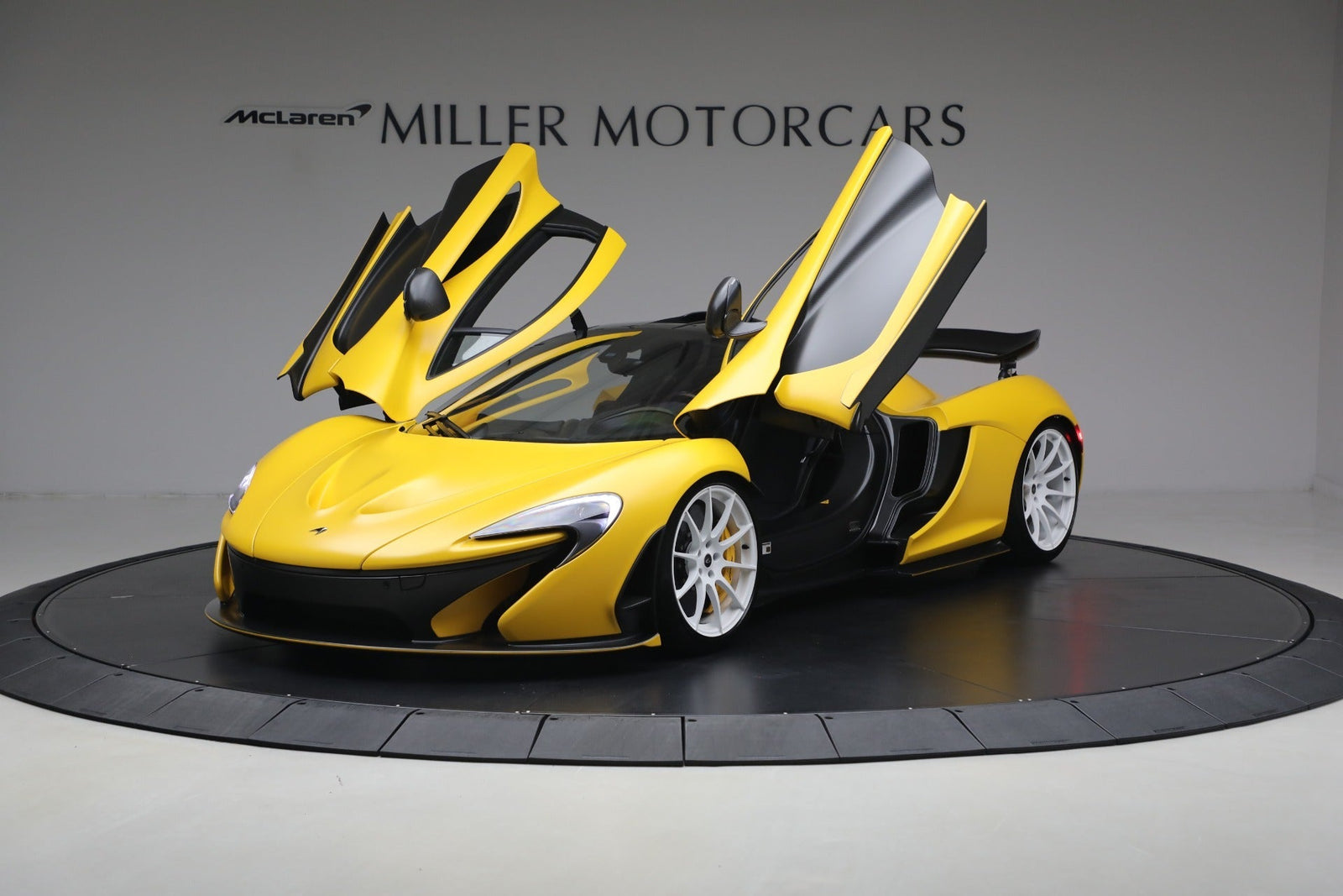 Rare Volcano Yellow 2015 McLaren P1 For Sale