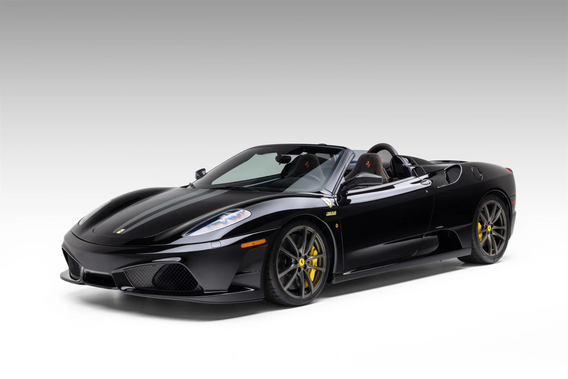 1 of 1 Naked Carbon Fiber Ferrari Enzo For Sale – duPont REGISTRY News