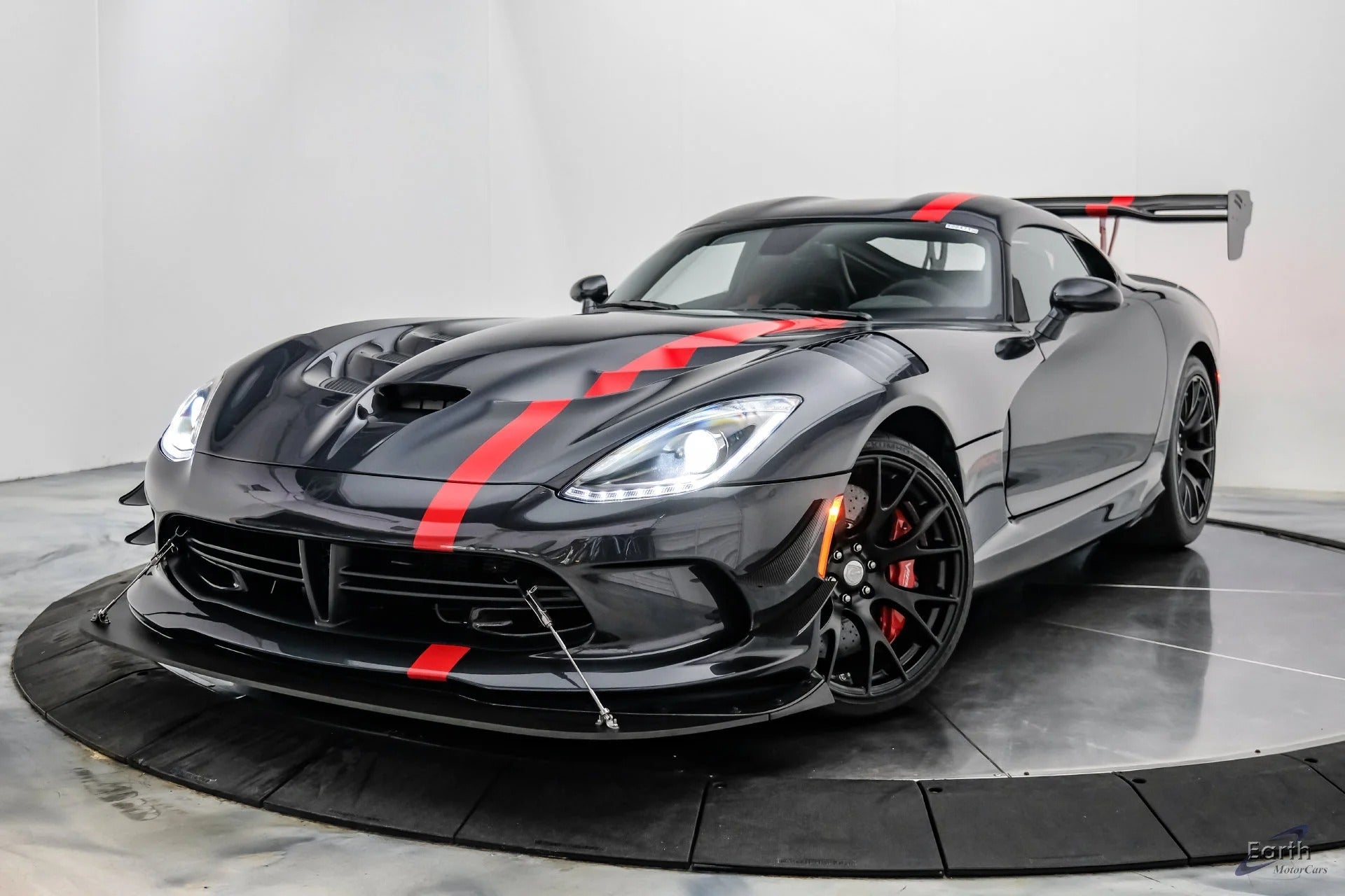Best Dodge Vipers For Sale: Unleash The Power of An America Icon