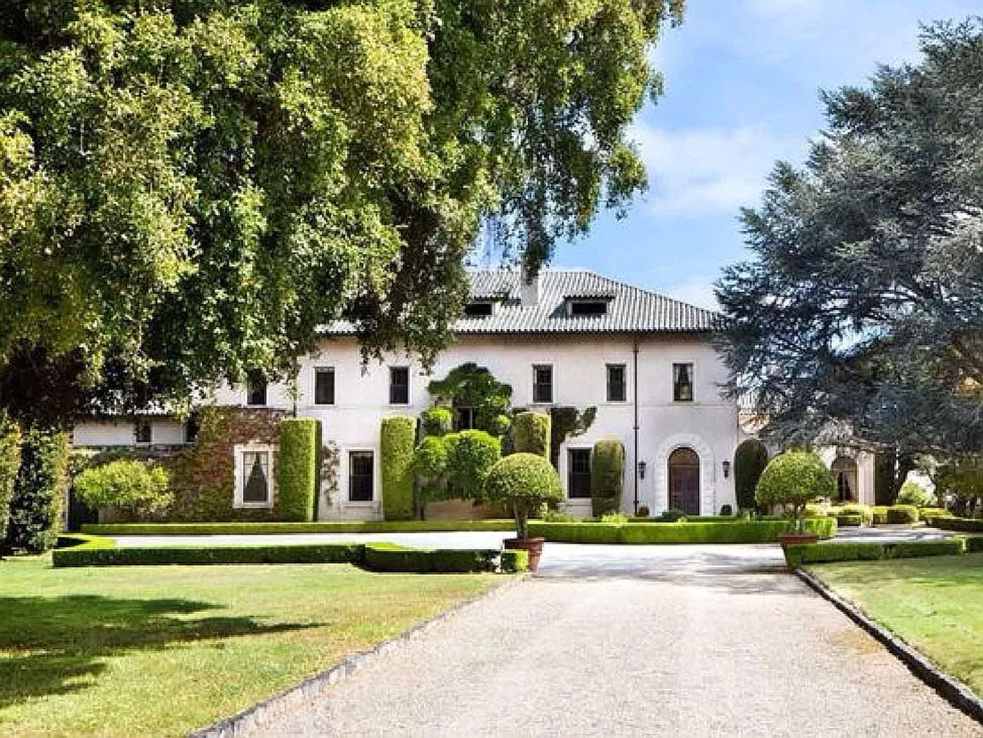 elon musk mansion 3
