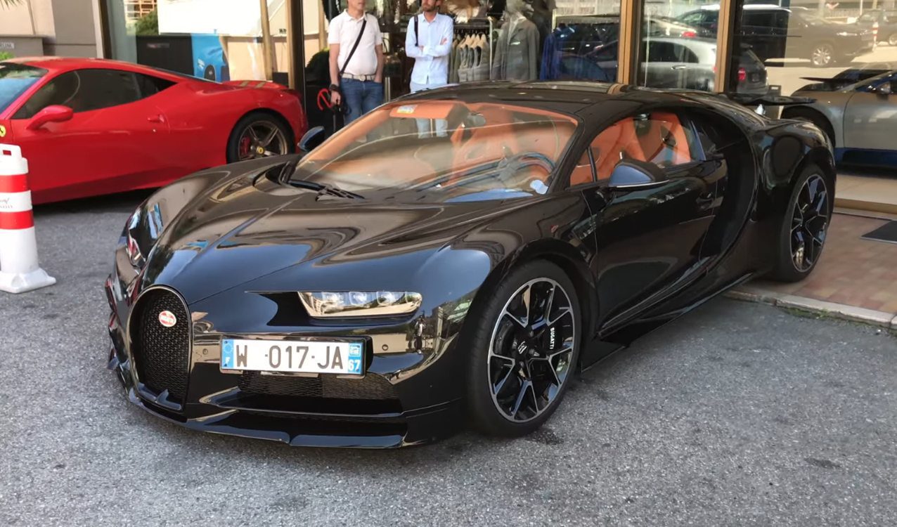 exposed-carbon-fiber-bugatti-chiron