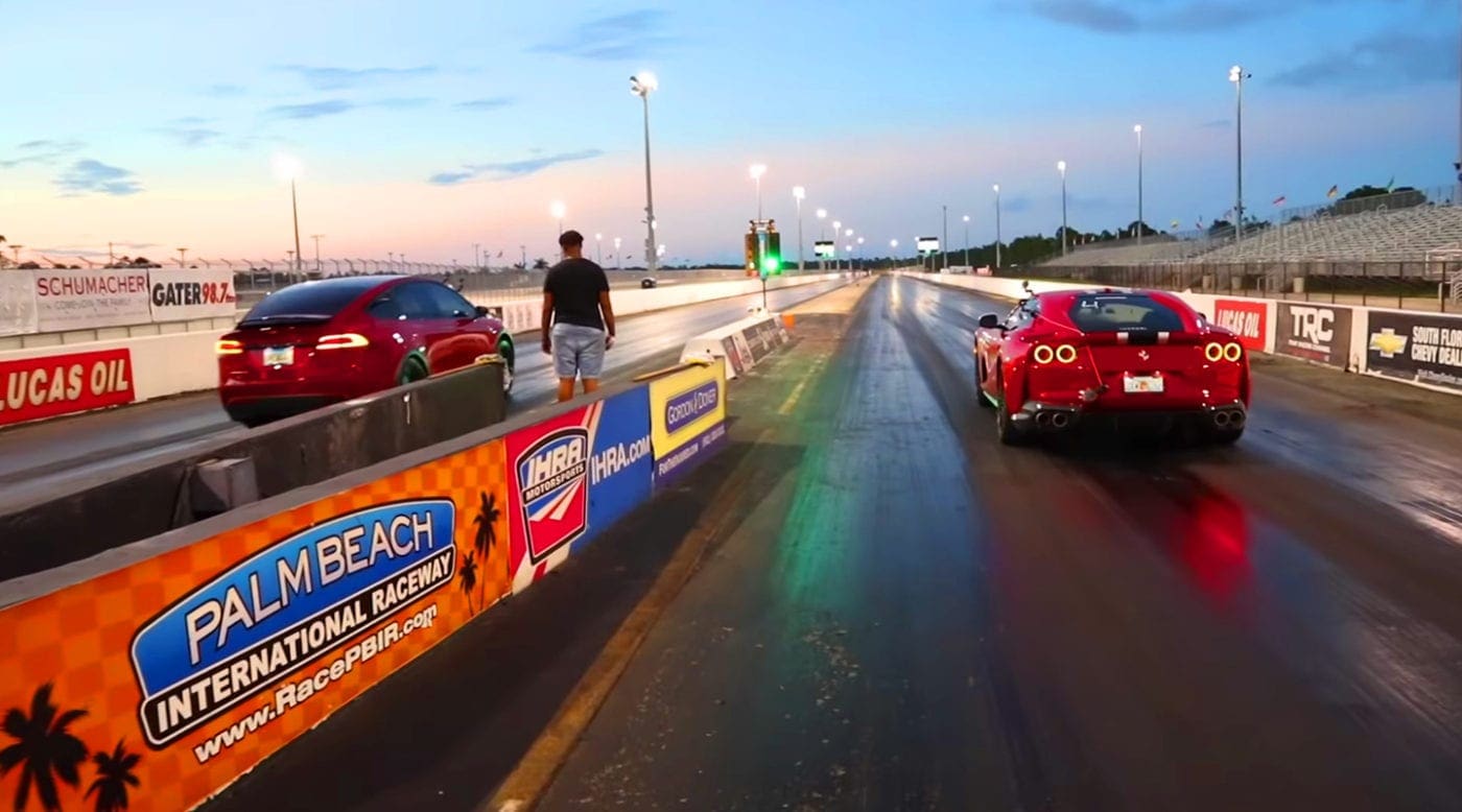 ferrari-tesla-race