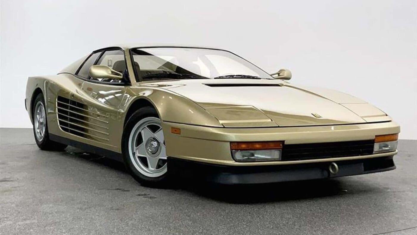 ferrari testarossa.jpg