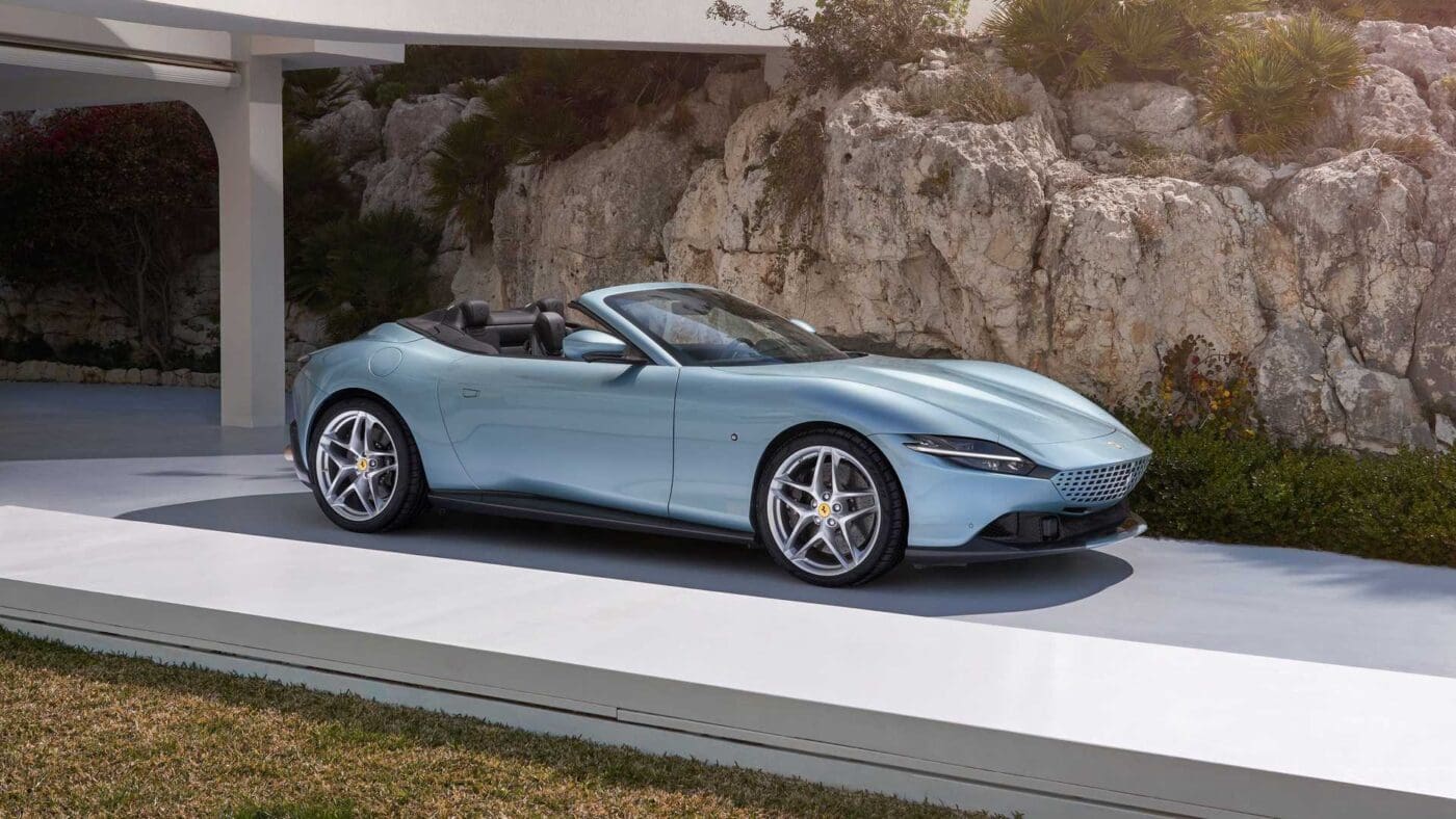 ferrari roma spider 2.jpg