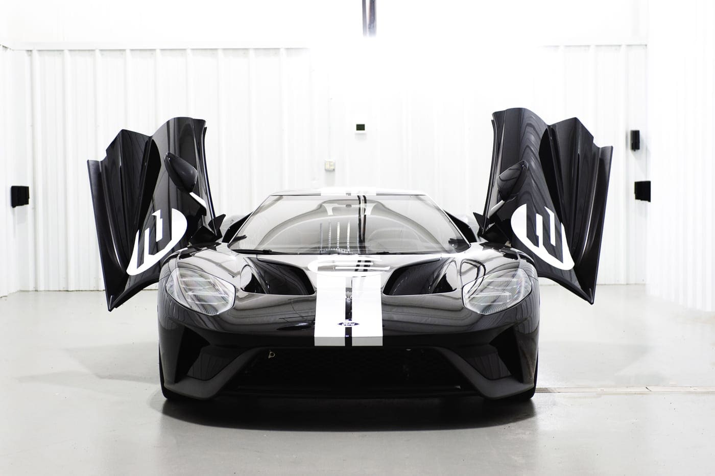 ford gt black 5