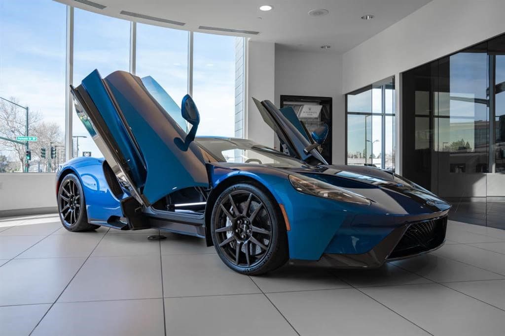 ford gt liquid blue 6