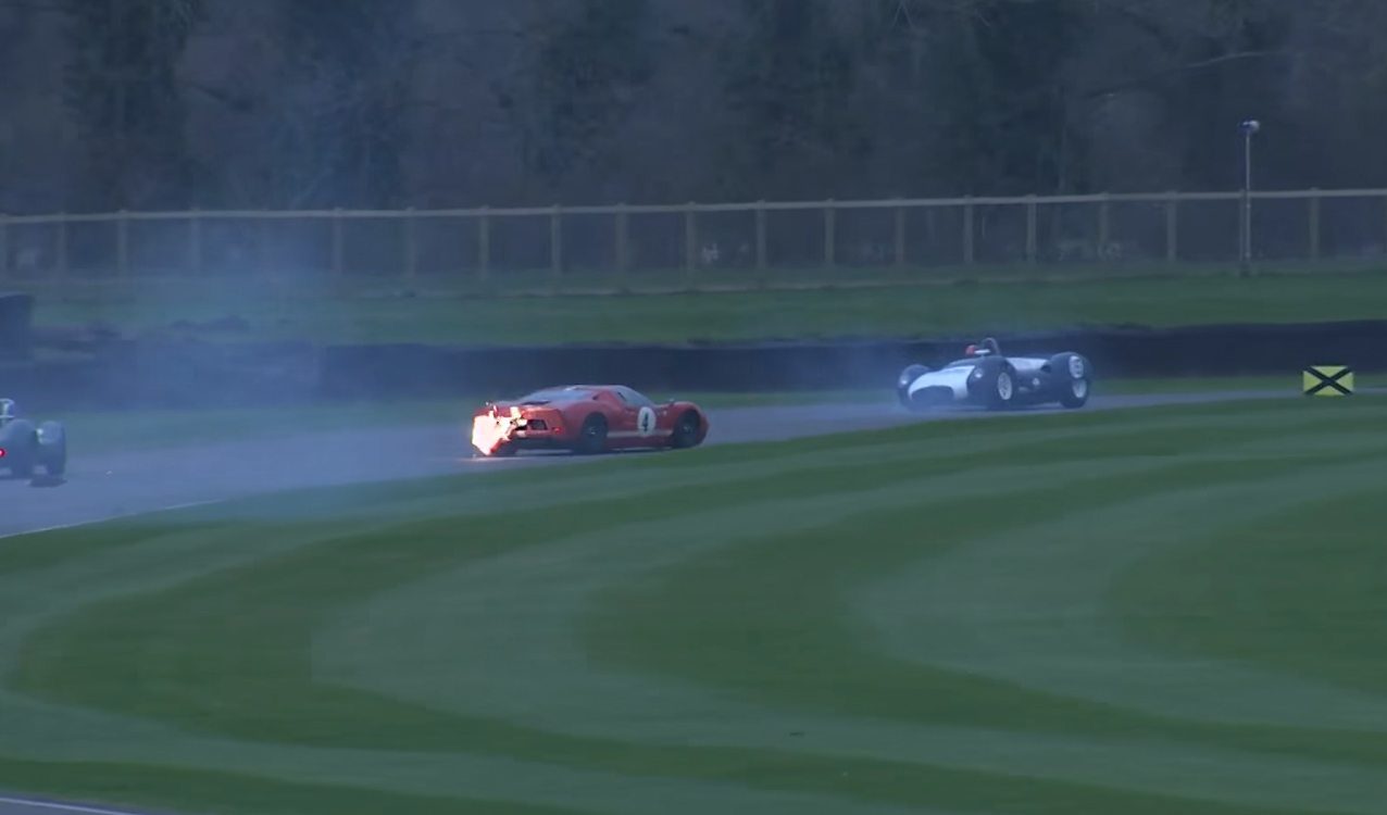 ford-gt40-crash