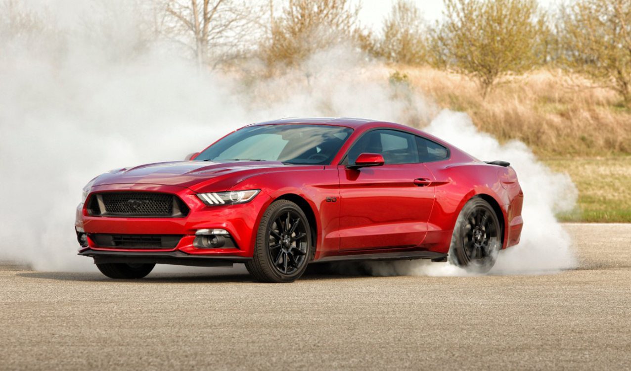 ford-mustang-burnout