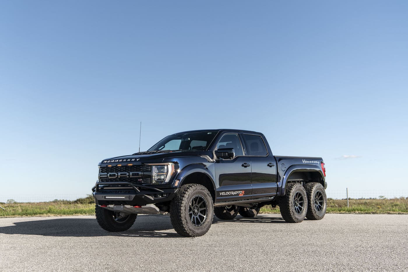 hennessey velociraptor r 6x6 2