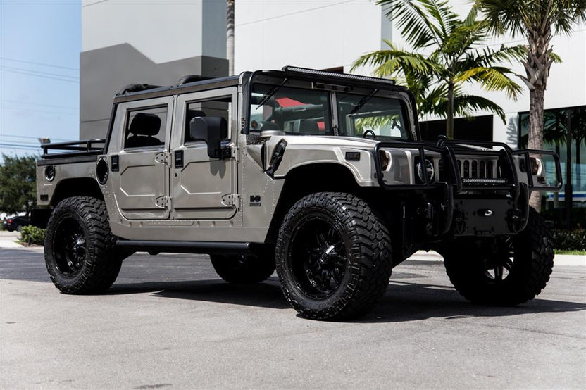 History of the Legendary Hummer H1 | Autofluence – duPont REGISTRY News