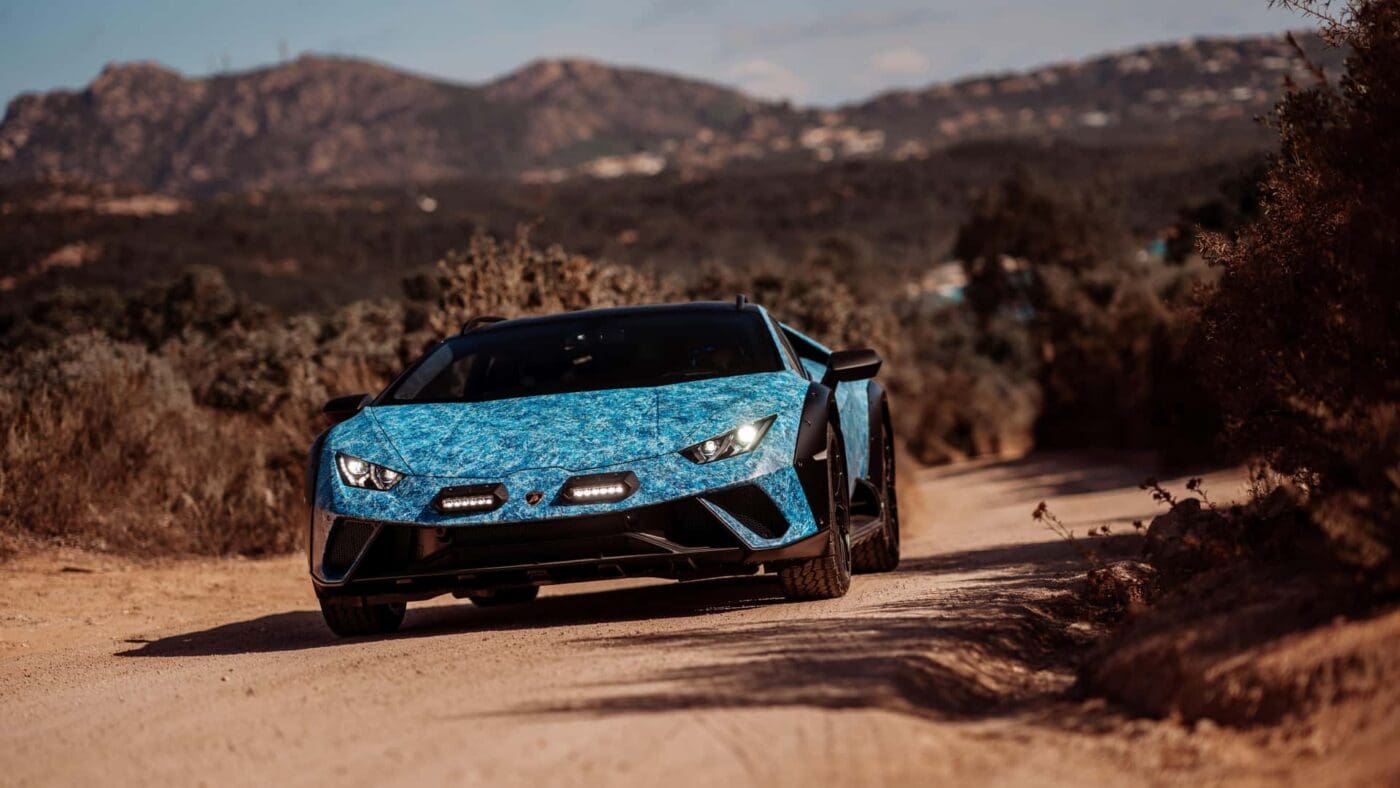 huracan sterrato opera unica.jpg