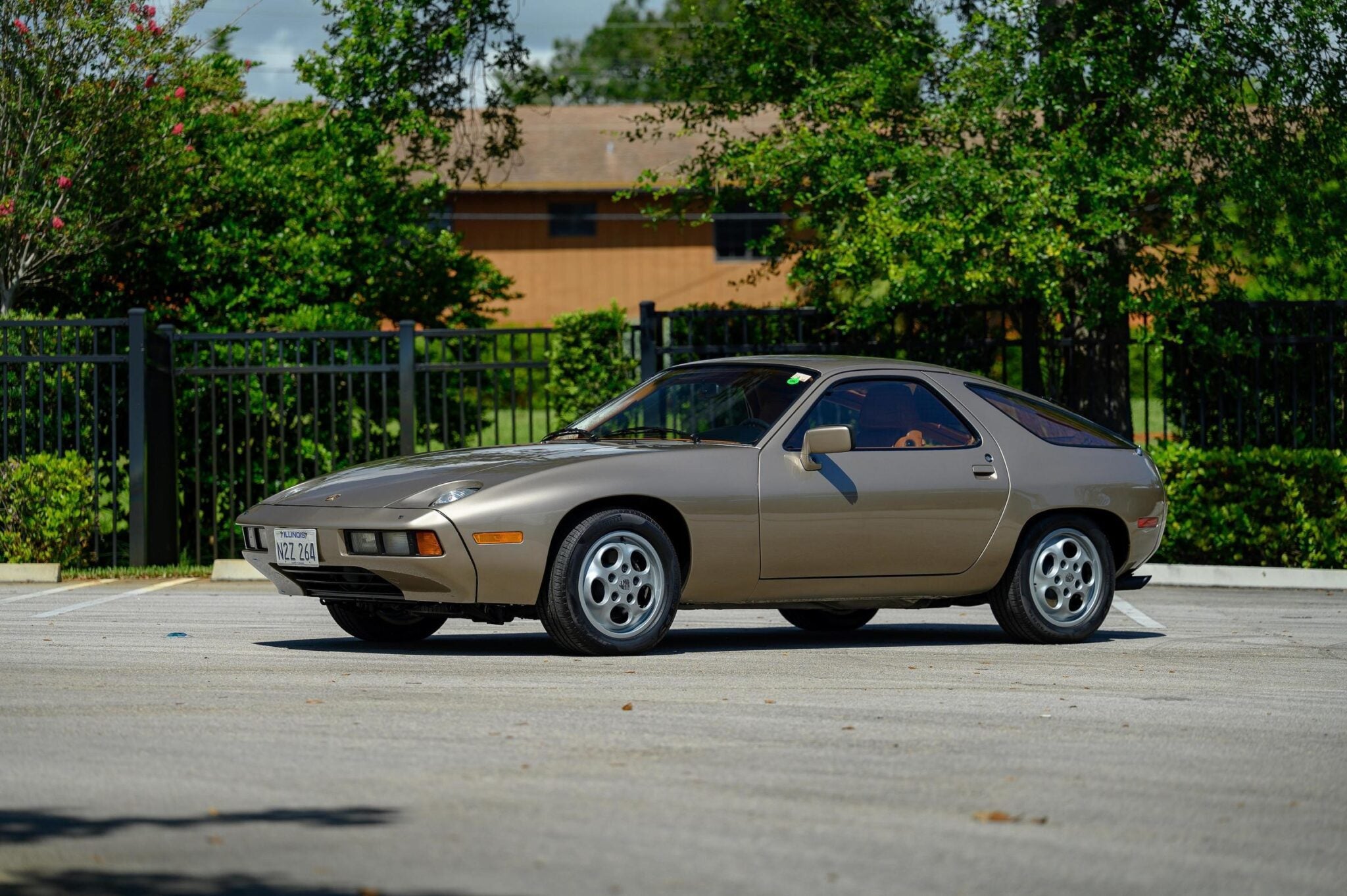 Tom Cruise-Driven Porsche 928 From Risky Business Up For Auction