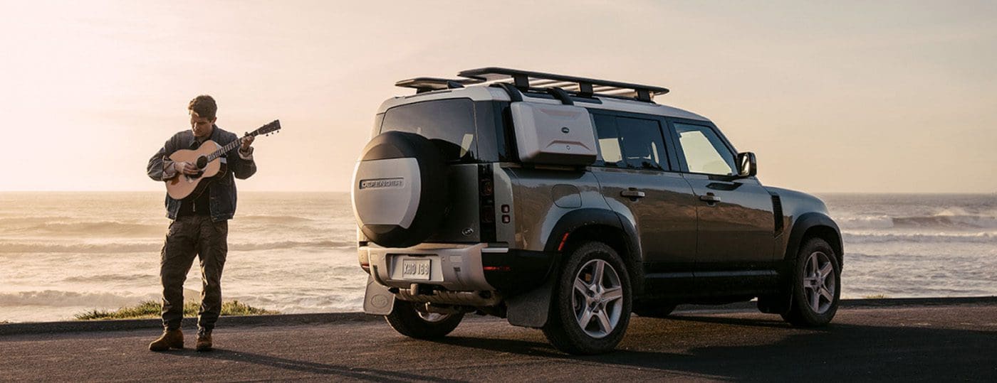 john_mayer_goes_outside_LR277