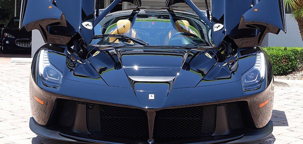 laferrari_nero_naples