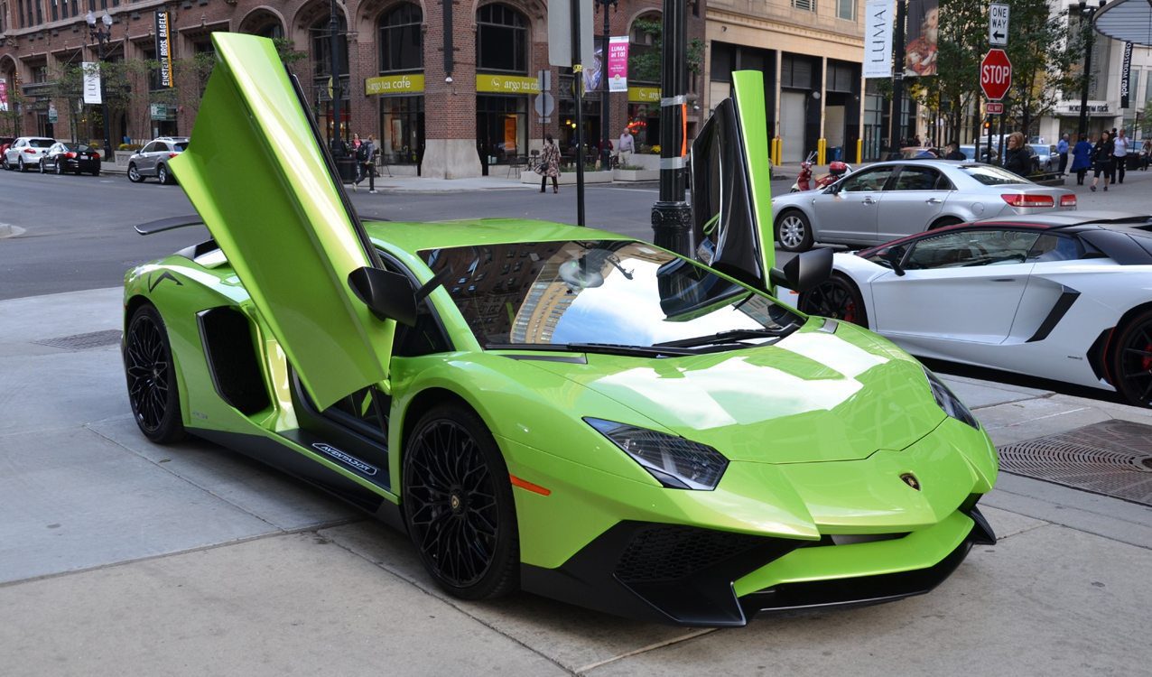 lamborghini-aventador-green