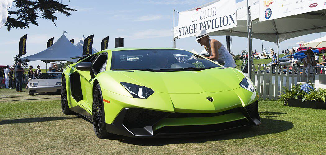 lamborghini-aventadorsv-092215-feature