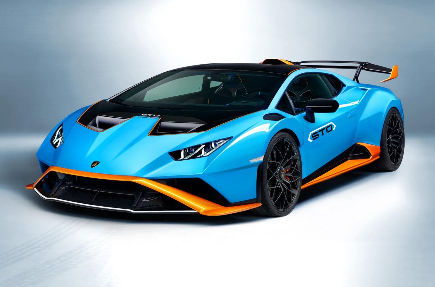 lamborghini huracan sto 6