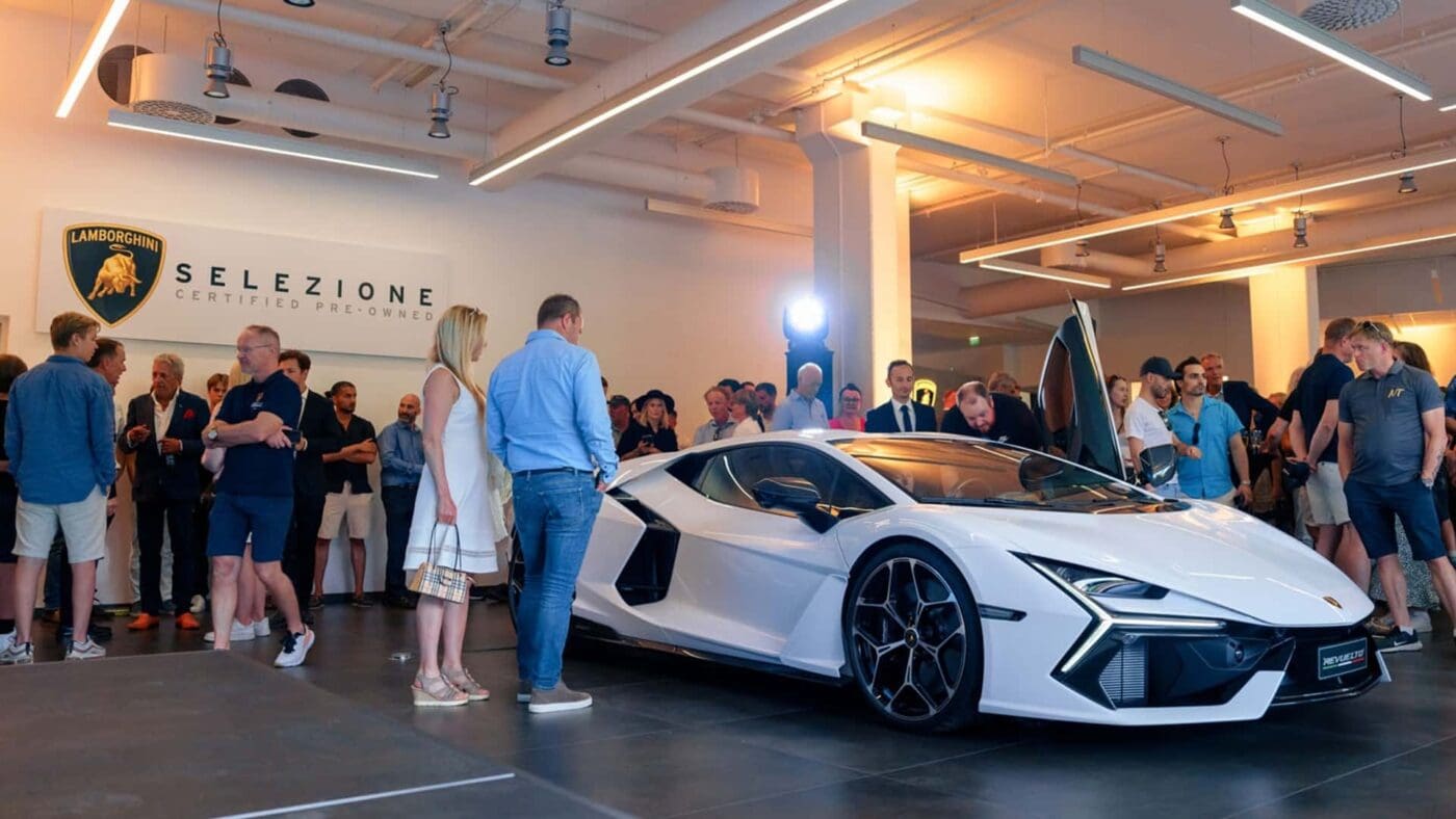lamborghini oslo opening.jpg
