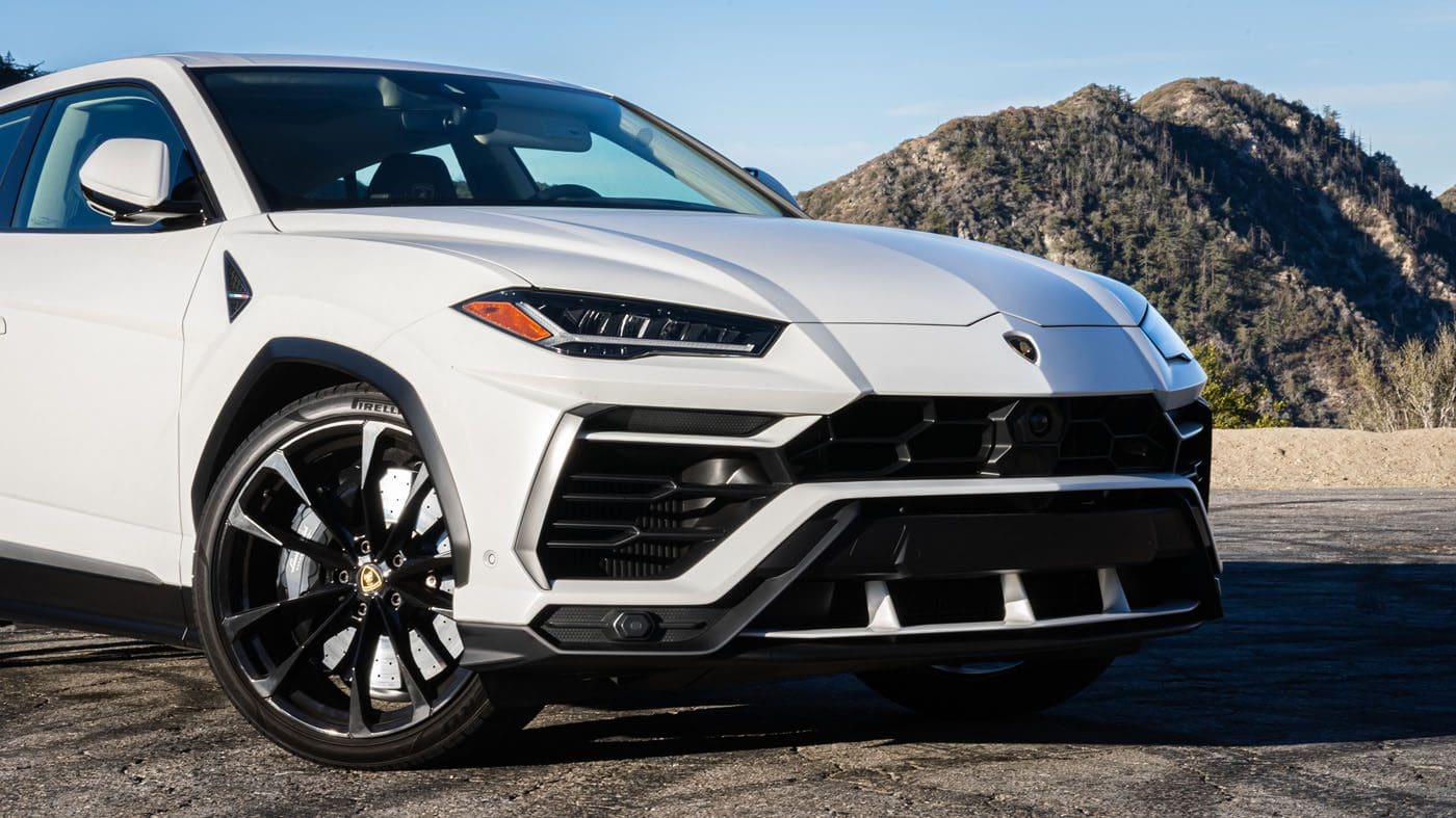 lamborghini urus 2