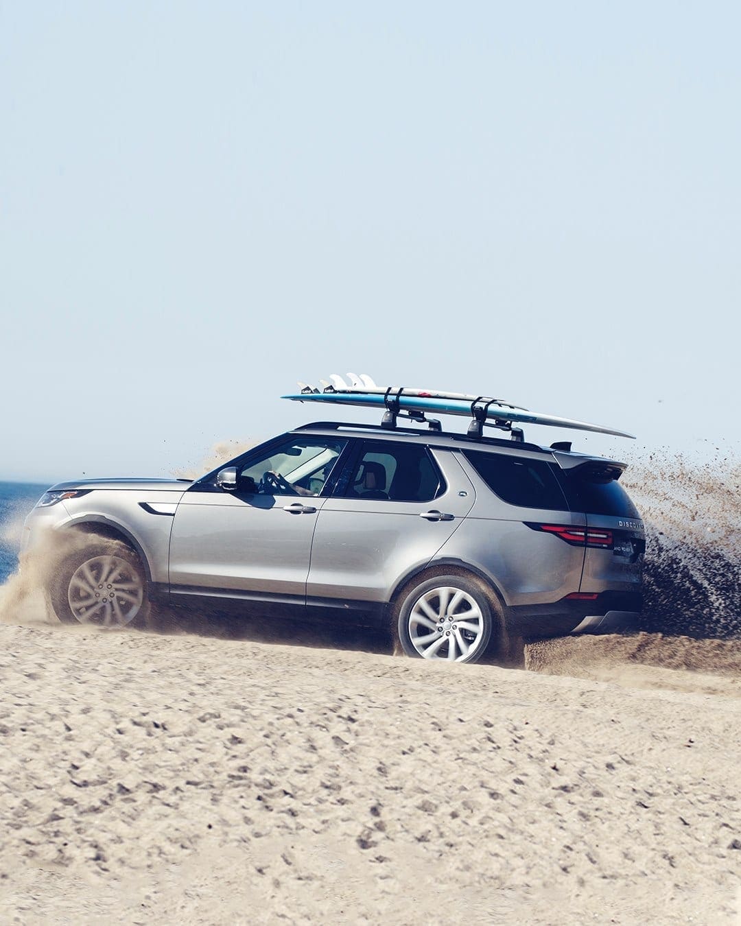 land-rover-discovery (1)
