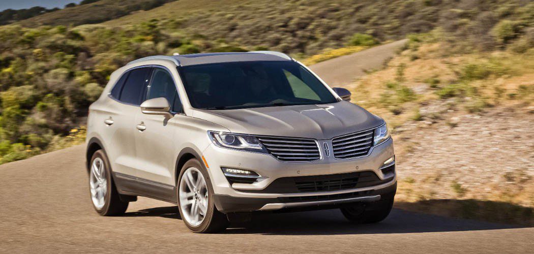 lincoln-mkc-061615-feature